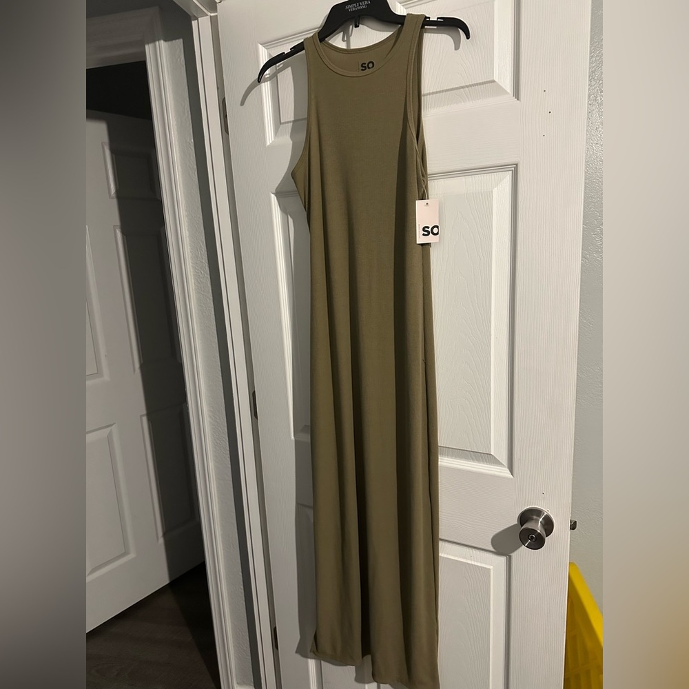 Elegant Olive Green Maxi Dress